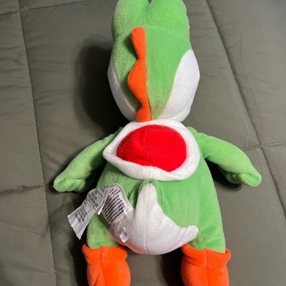 youshi mario brothers plush with pouch under his shell collectiors - Picture 7 of 7